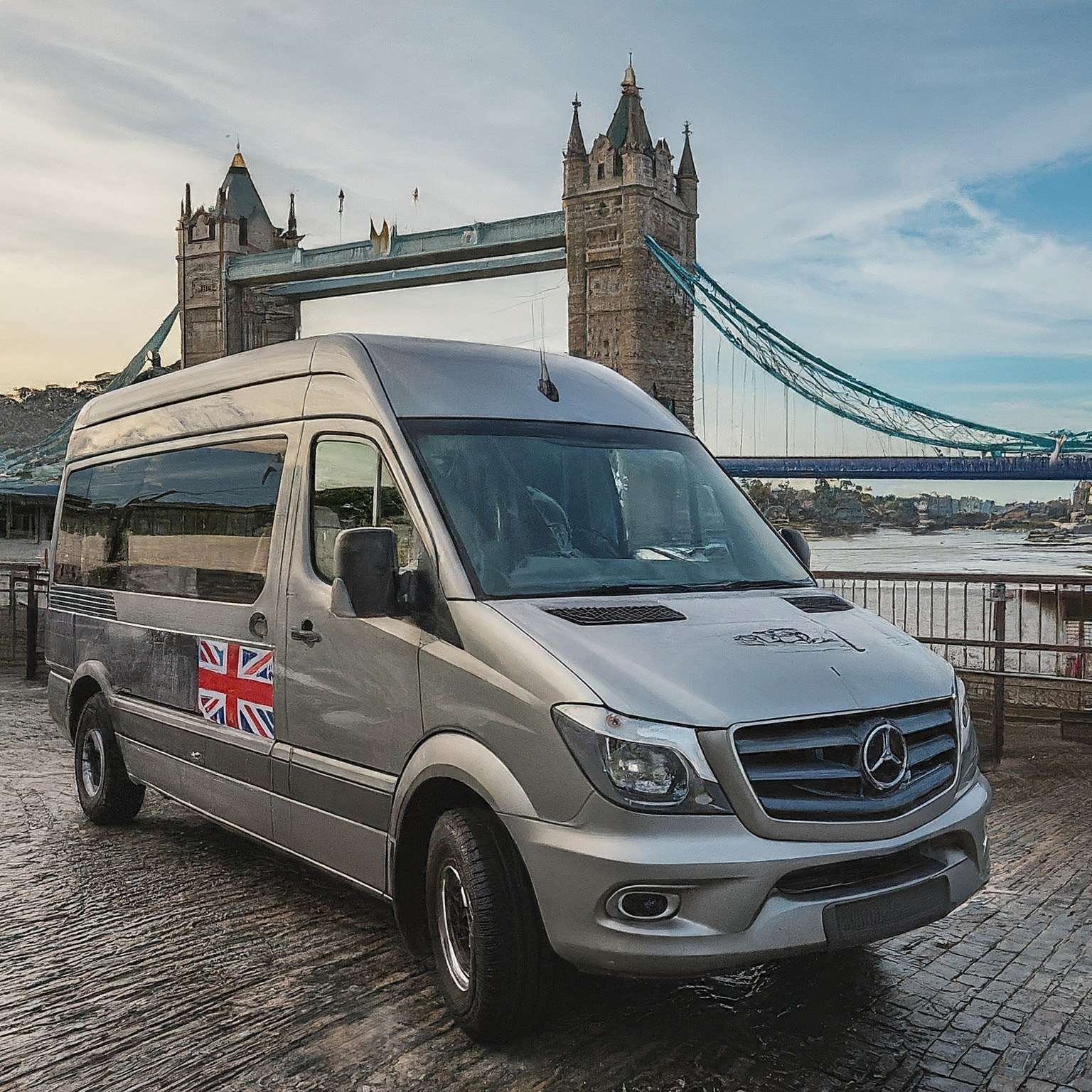 Read more about the article Affordable and Reliable Minibus Hire UK for All Your Travel Needs